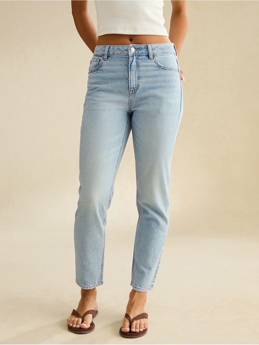 AE Mom Jeans | 4 X-Short